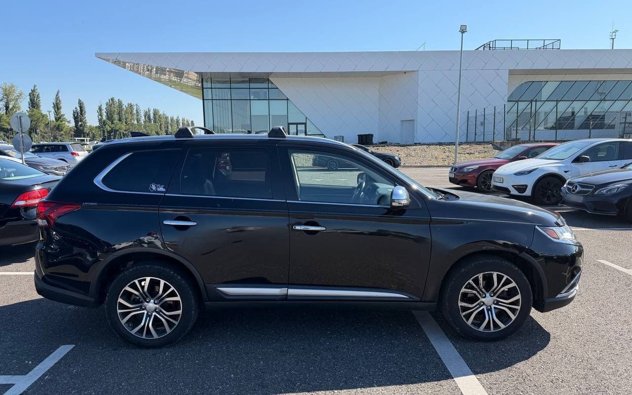 Mitsubishi Outlander 2017